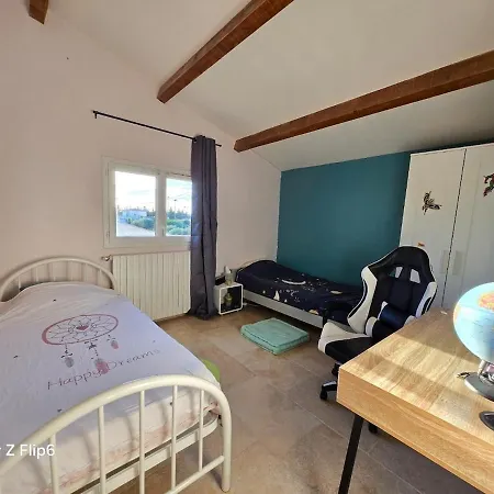 Non-smoking House Between Nimes And Avignon 10 Personnes *