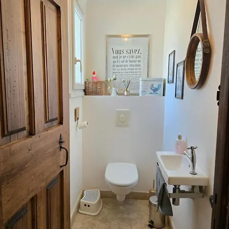 Non-smoking House Between Nimes And Avignon 10 Personnes * Meynes